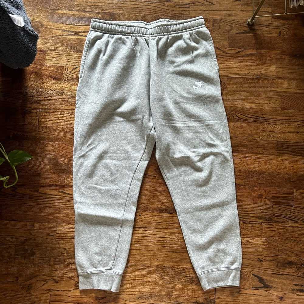 NWOT Nike Gray Sweatpants Joggers